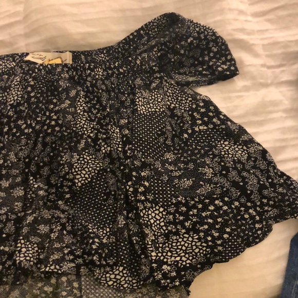 Vintage Havana off the shoulder top - Picture 4 of 8